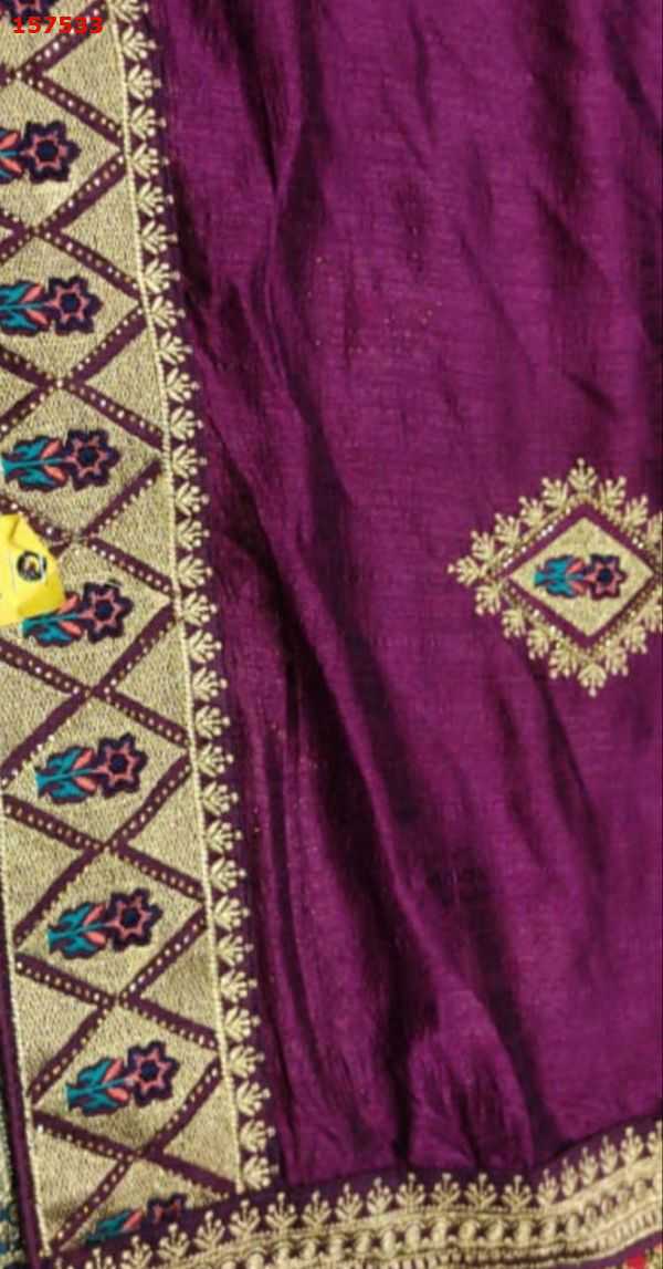 less pallu skt saree embroidery design