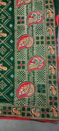 gujrati teast saree embroidery design